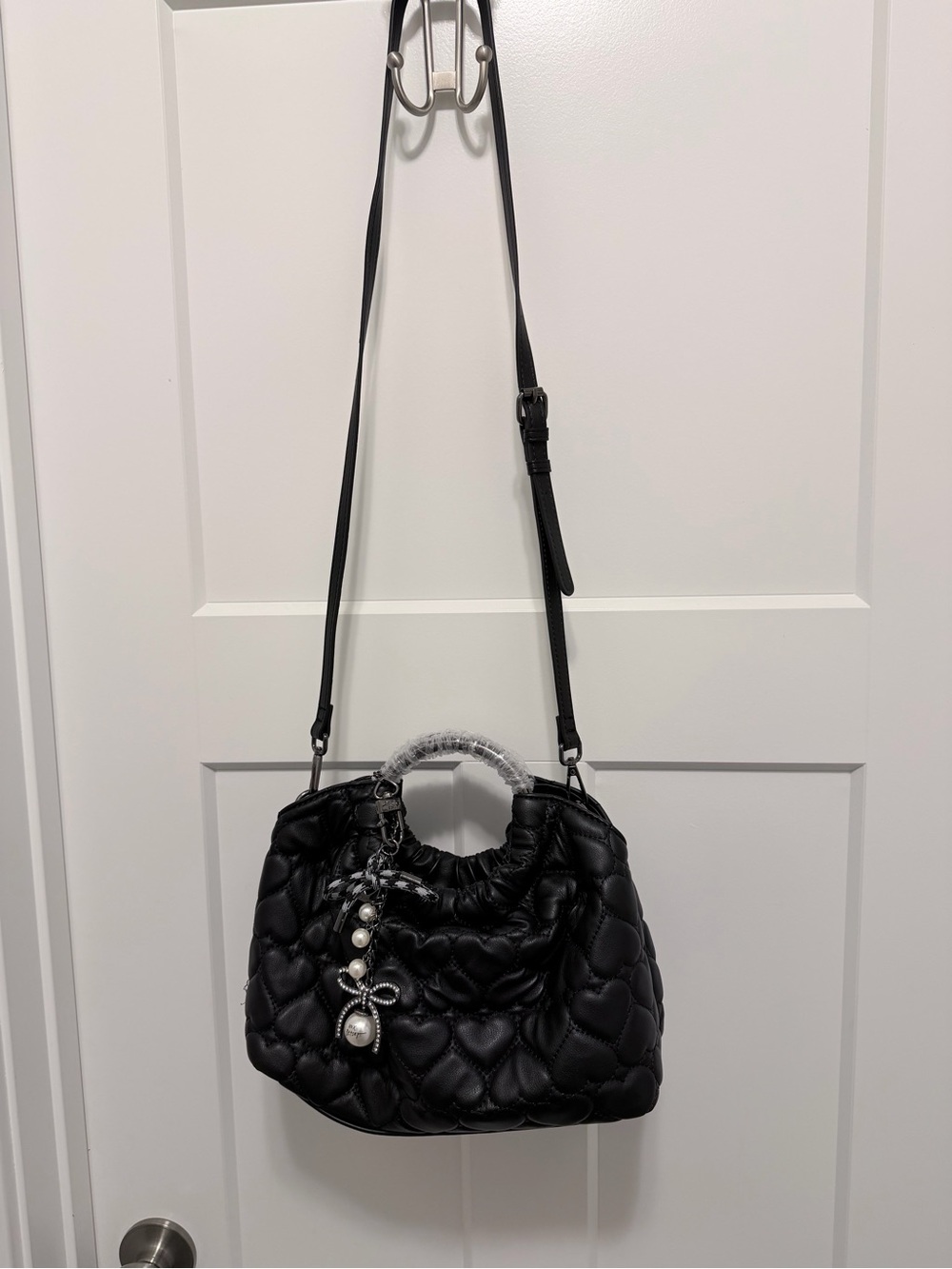 Betsey Johnson BJ103065 quilted hearts faux leather hobo mini satchel bag - Picture 12 of 12